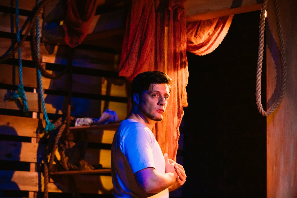 Hadaway_Harry's tweet photo. Thanks to everyone for their patience and understanding at yesterday's matinee. We hope the audience member makes a full recovery. 🧡
Read more: https://t.co/k3md2zcQ7W https://t.co/2DjCOj9NN4