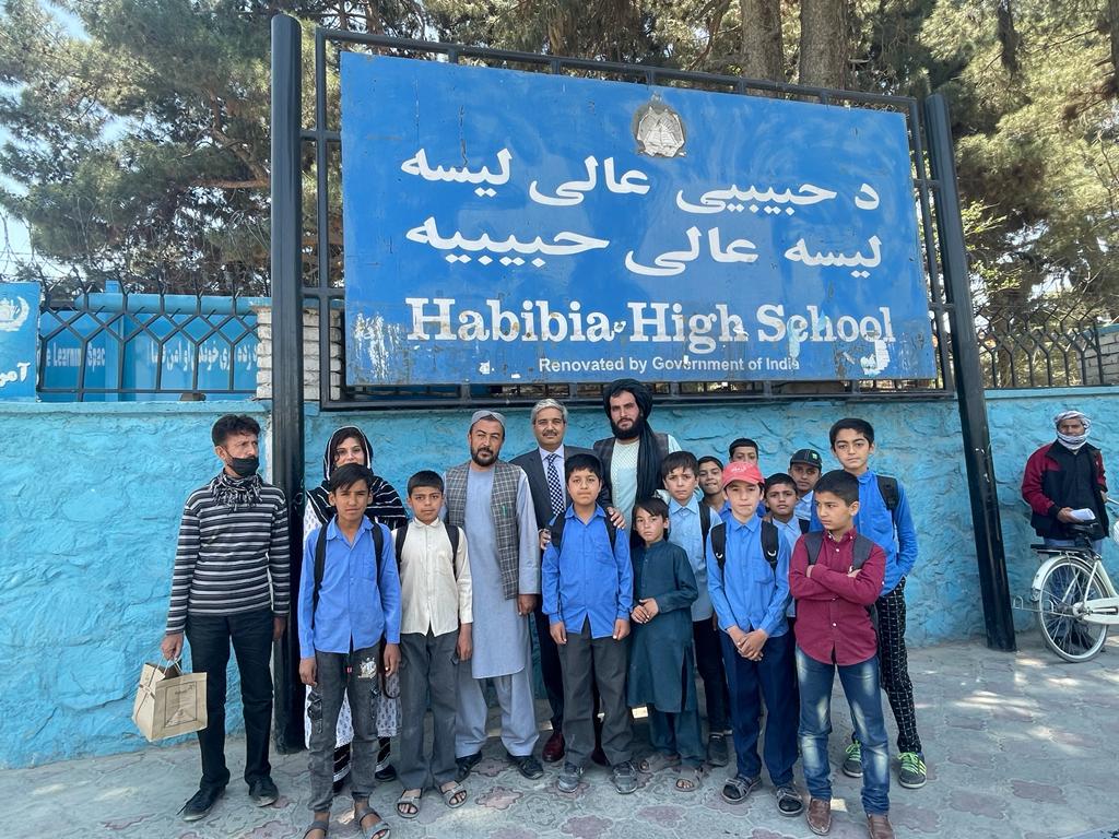 sidhant's tweet photo. More pictures from Kabul as Indian Govt team led by MEA's JS PAI JP in the Afghan capital; meets Taliban leadership, visits Indian projects, programs https://t.co/okwyKb4NwM