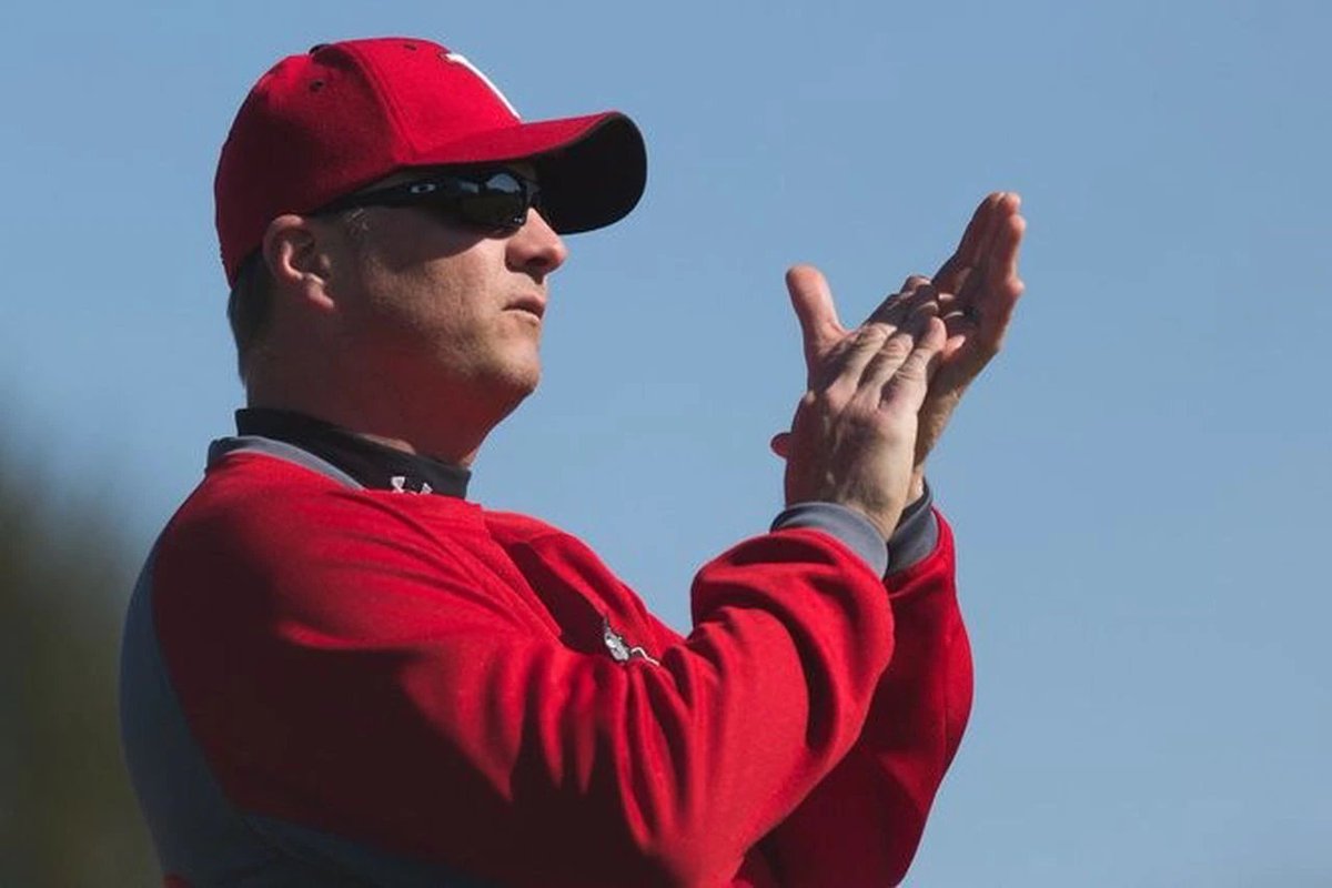 Congratulations Coach Deal for being voted @WolverineConference Baseball Coach of the Year by your peers.  Well deserved.  #BulldogsUnited