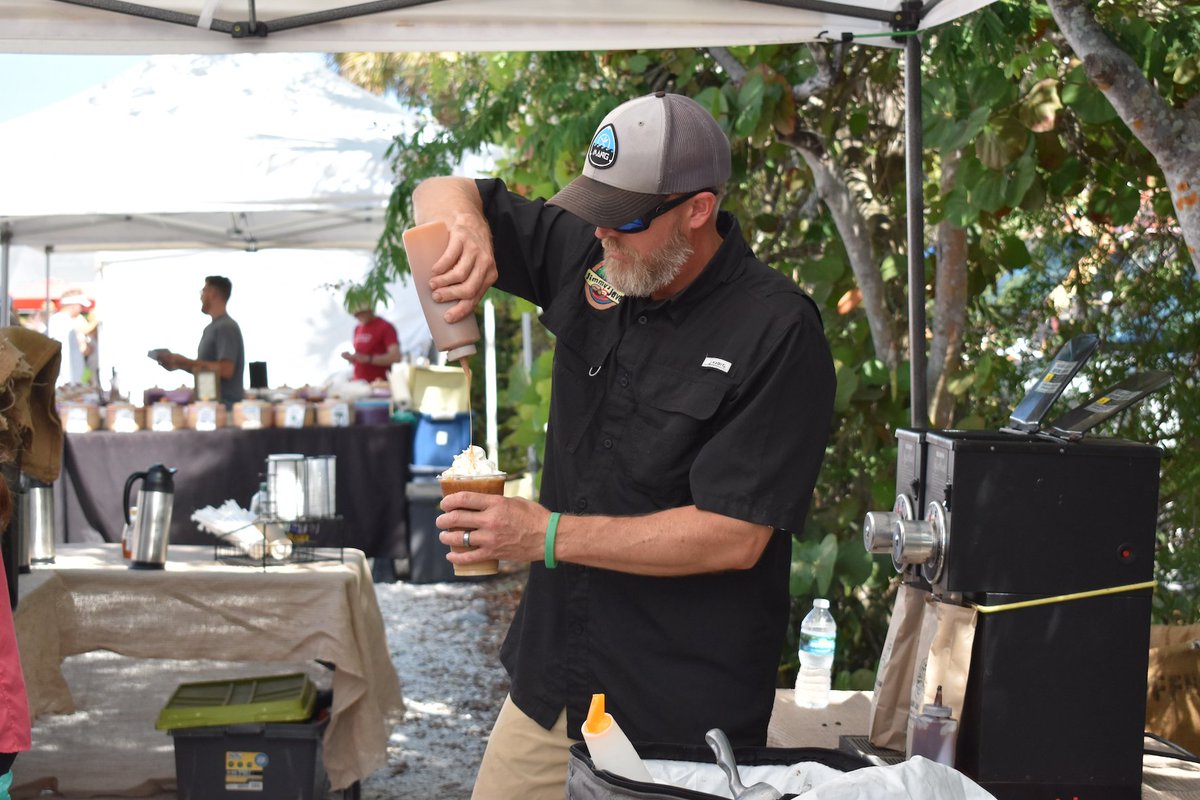 JimmysJava's tweet photo. Enjoyed Jimmy's Java at the farmers market? 🧑🌾 We want to know what your favorite coffee was!
#coffee #icedcoffee #coffeelover #coffeeroaster #farmersmarket #florida #swfl #jimmysjava #java #freshbeans #flavoredcoffee https://t.co/4rHwj3MBSH