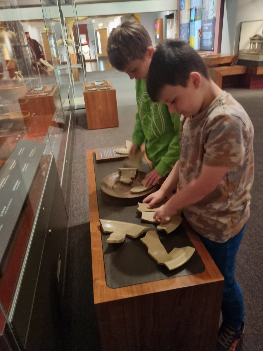 Windmill4M's tweet photo. @MV_Year5 jubilee crafts and a visit to the Egyptian zone to see the mummy at Leeds City Museum. https://t.co/WC0JKun07C