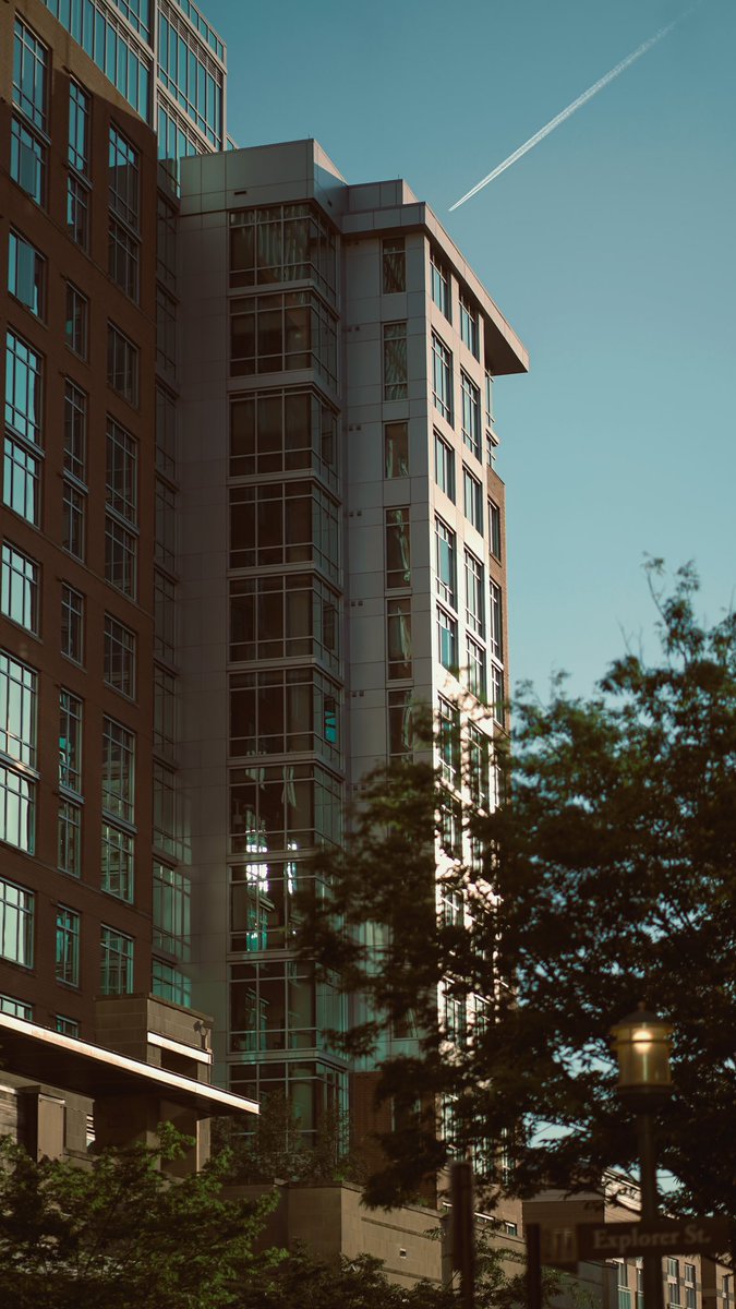 📸