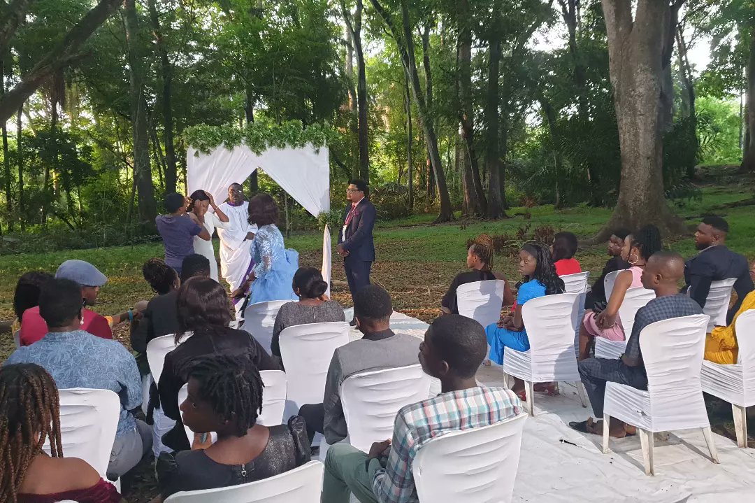 TOLUccI's tweet photo. June met me on the production set of #ApostleBen
Another great one coming to your screens.
#Movies #FaithBasedMovies
#ChristianMovies
#MASS #BelieversLifestyle
PISGAH VIEW HALF YEAR ACTIVATION STARTS TODAY !!!
#30DaysOfConsecration
#CountdowntoH2_2022 https://t.co/1hAduRH5PY