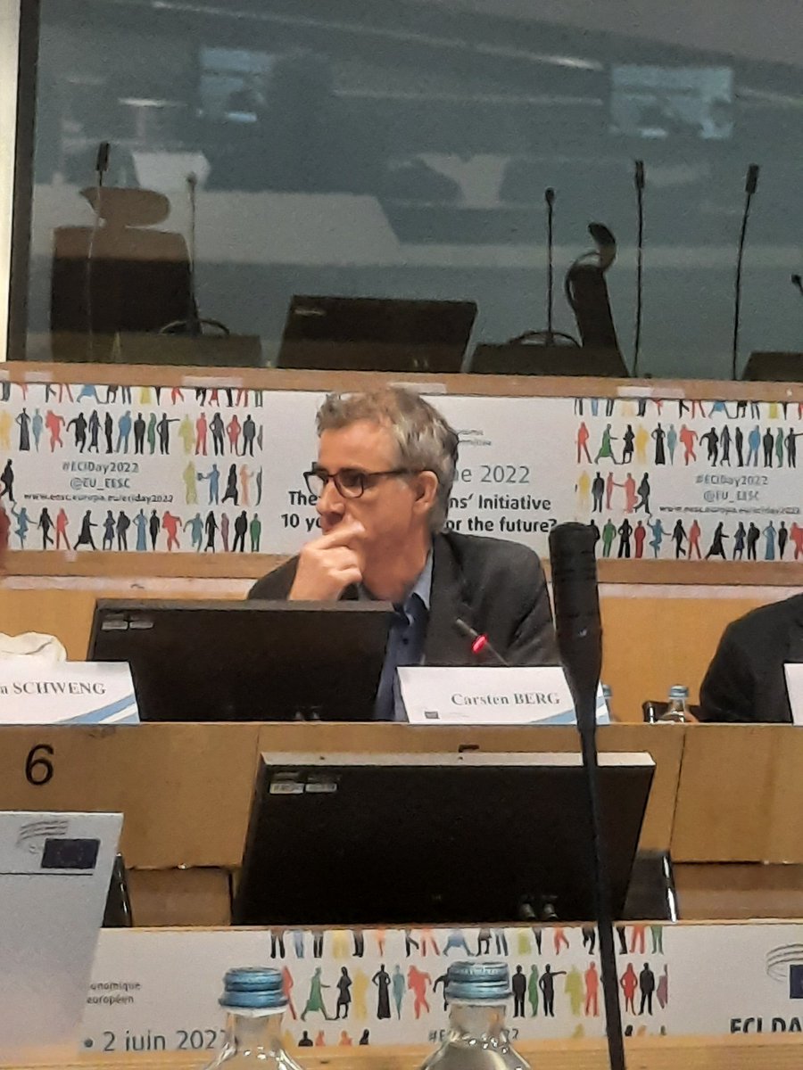 theeumans's tweet photo. 'Only 2.4% EU Citizens know what is an ECI. We need to look at the shortcomings of this unique instrument of transnational democracy and to build an ecosystem of trust'
Carsten Berg @ECIReform
@takeover_europe at the #ECIDay2022 mentions the survey we all launched #eusignday https://t.co/DdTwfz4A3D