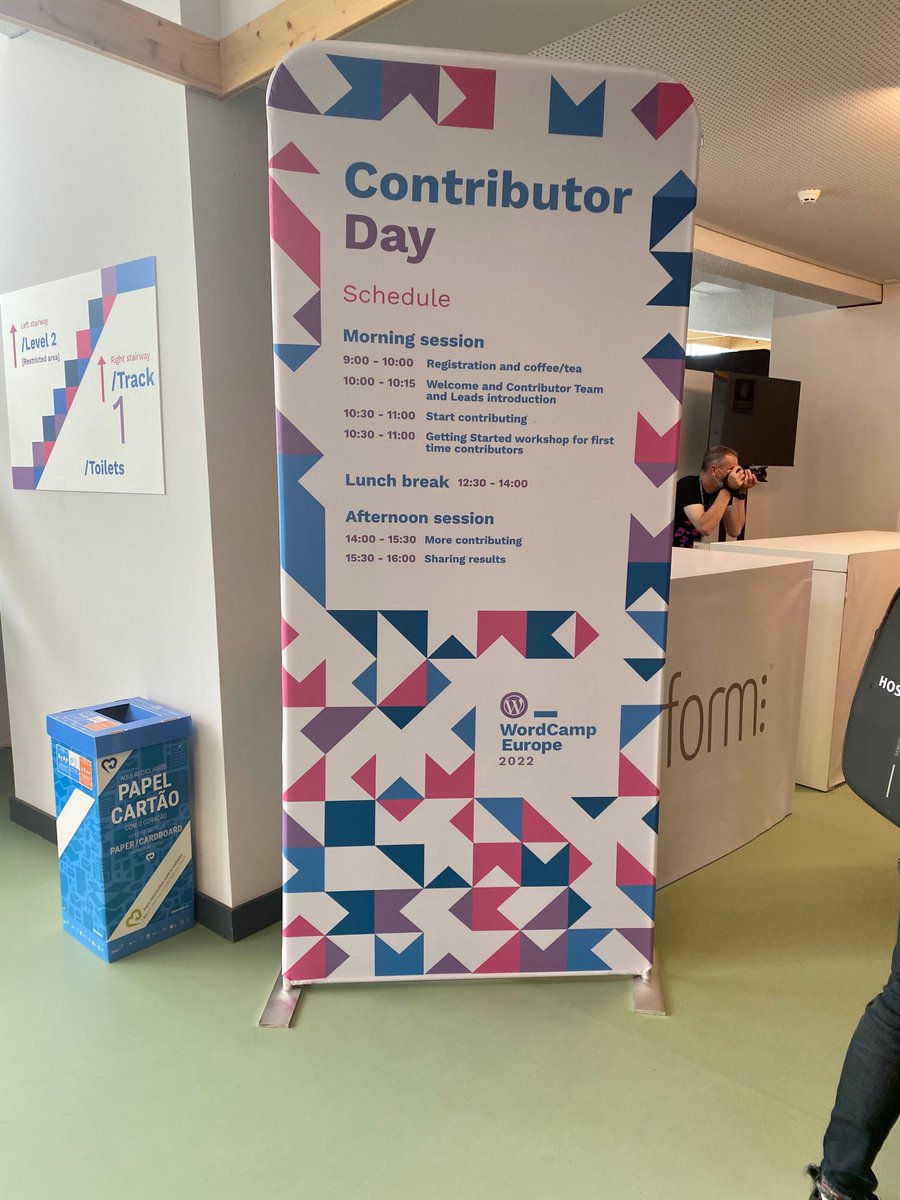 Registration for contributor day. Support team here we go !!! #WCEU2022 #WCEU