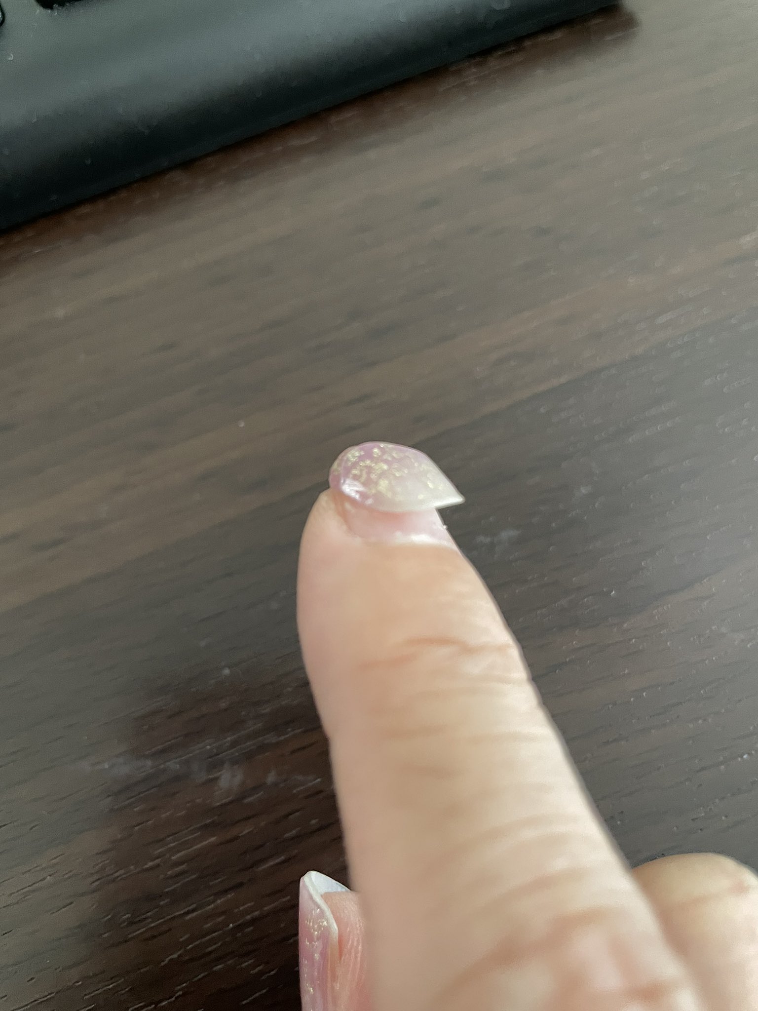 Yong Yong ジェルネイルシール 1週間くらいしか持たないのって普通 根元からはがれる 安いからこんなもんかな T Co Pyit6zva9h Twitter