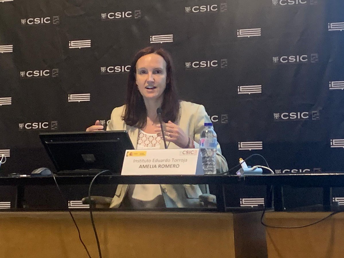 SGplaco's tweet photo. 🗣Amelia Romero, del @IETorroja @CSIC. explica esta nueva norma UNE 74201 de Clasificación Acústica de edificios.
👉 Tendrá una escala de la A a la F, siendo la A la calificación más exigente  y con mayores prestaciones acústicas.

#MakingTheWorldABetterHome https://t.co/LNocoN77qC