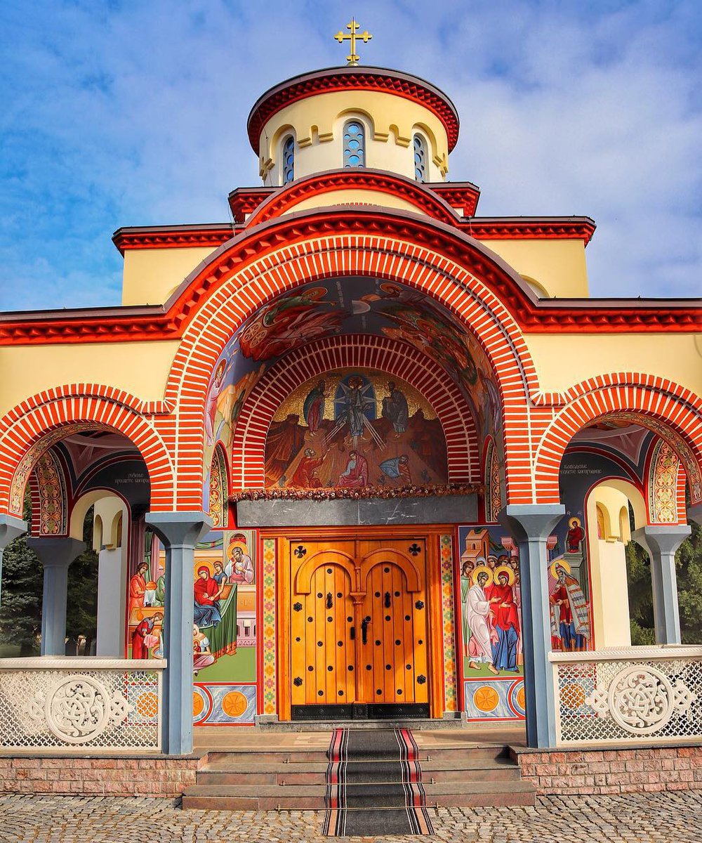 LBDEO_'s tweet photo. Monastère de Grgeteg, en Serbie. https://t.co/vabQ3It2YD