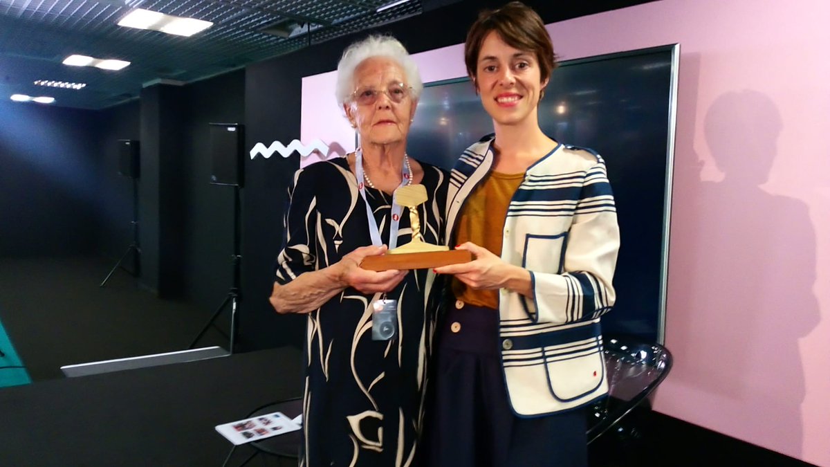 butacaybutacon's tweet image. 🎙️#Entrevista #Podcast #Fonoteca 

➡️'Cuerdas', la mirada de Estibaliz Urresola hacia la sensibilidad de la vida.

✅Rescatamos la charla con #EstibalizUrresola, directora de #Cuerdas, corto ganador del ‘Le Rails d’or’ en #Cannes2022 

la-fm.es/?p=25795