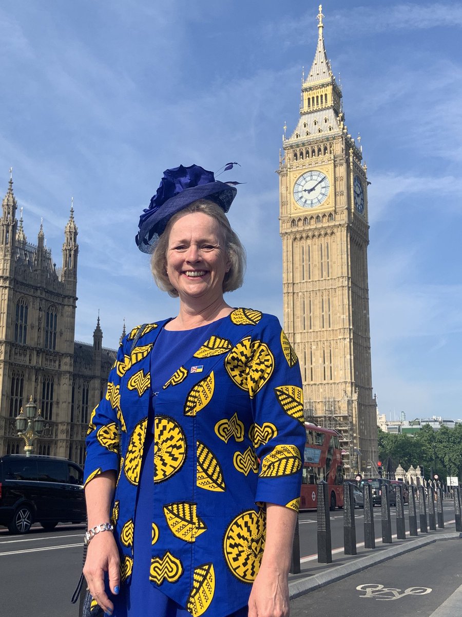 vickyford's tweet photo. Since becoming Minister for Africa l have been blown away by the elegance of African fashion.
Wearing a bit of West Africa in πΊπ¦ colours at the #PlatinumJubilee #TroopingTheColour #GodSaveTheQueen
#StandWithUkraine https://t.co/NmKA7UHYnh