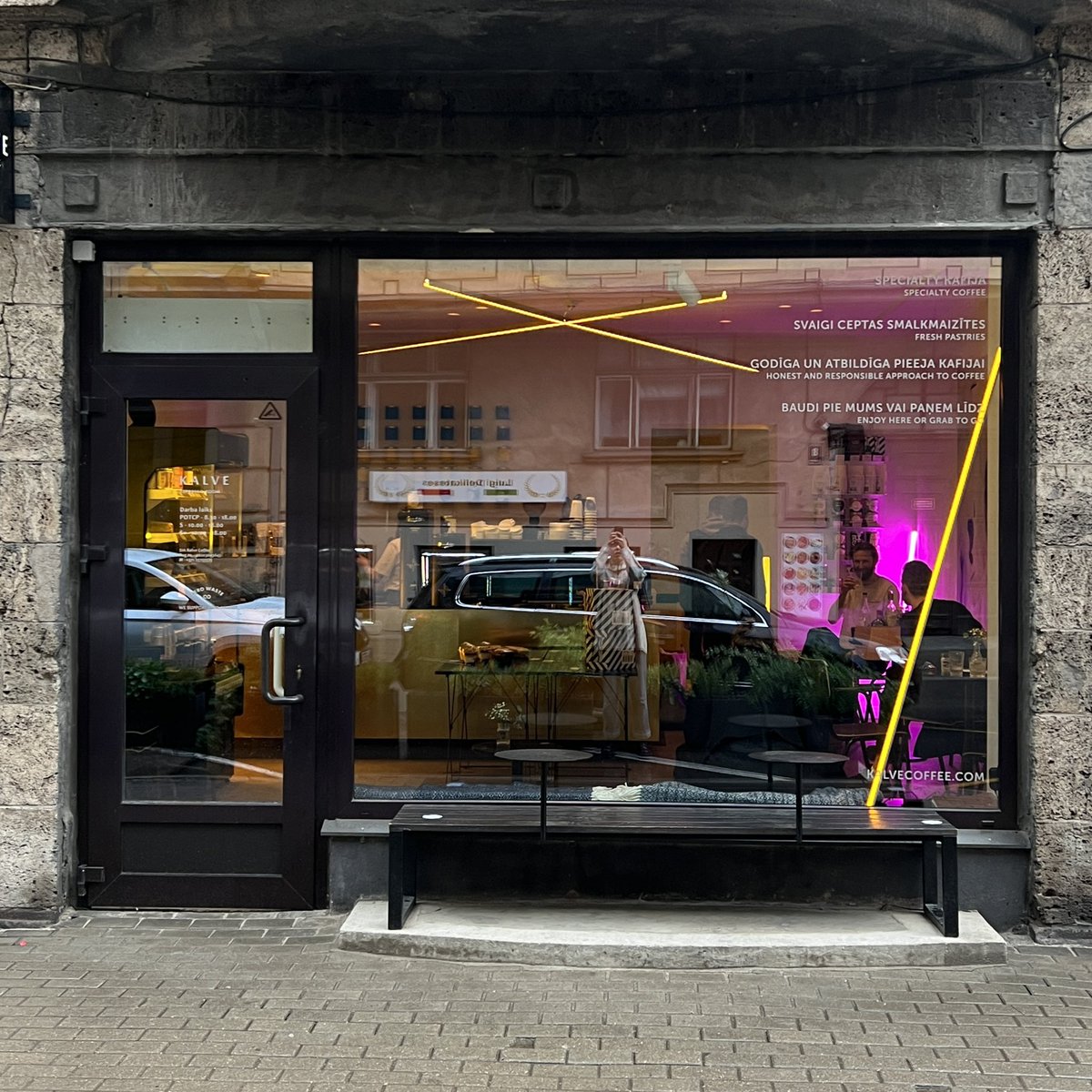 KalveCoffee's tweet photo. Tiekamies jau šovakar — gaidīsim no plkst. 18 @ Baznīcas 13! 🍸 #KALVEaperitivo https://t.co/o7QA2UWFuK