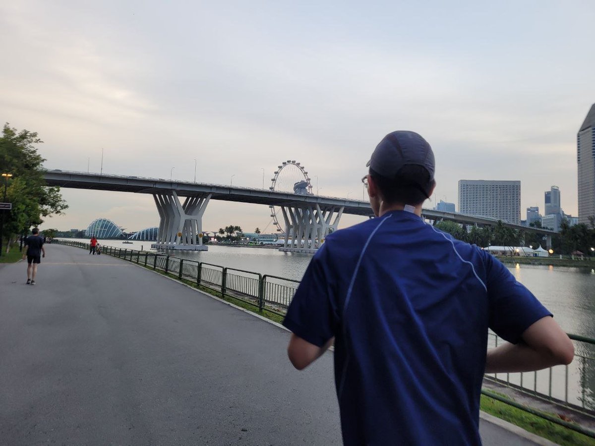 Adaoz_Artz's tweet photo. Last weekend, thanks to @gyrowoof's persuasion, I participated in the first sporting event in nearly 2 decades XD;

Last time I ran anything beyond 2.4km (1.5 miles) was in 2003, so this was quite something for me being nearly 3x as long as the standard fitness test we have https://t.co/NKLo2uDNaV