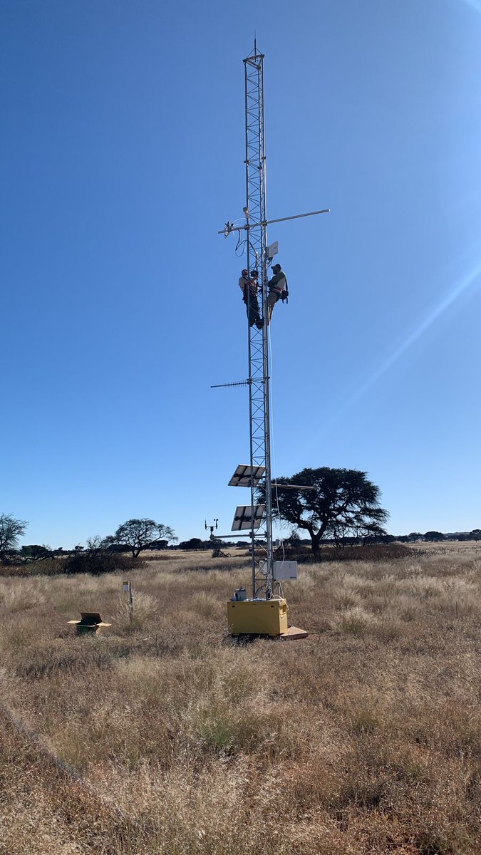 Saeonews's tweet photo. Frosty morning at EFTEON Benfontein site. Minimum temperatures reached a chilly -4ºC, but a beautiful day is expected. It's always good to be in the field. EFTEON technicians Jeremy and Abri hanging around and waiting while calibrating instruments. @SAEON_GSN @NRF_News https://t.co/Dhdy40zMvx