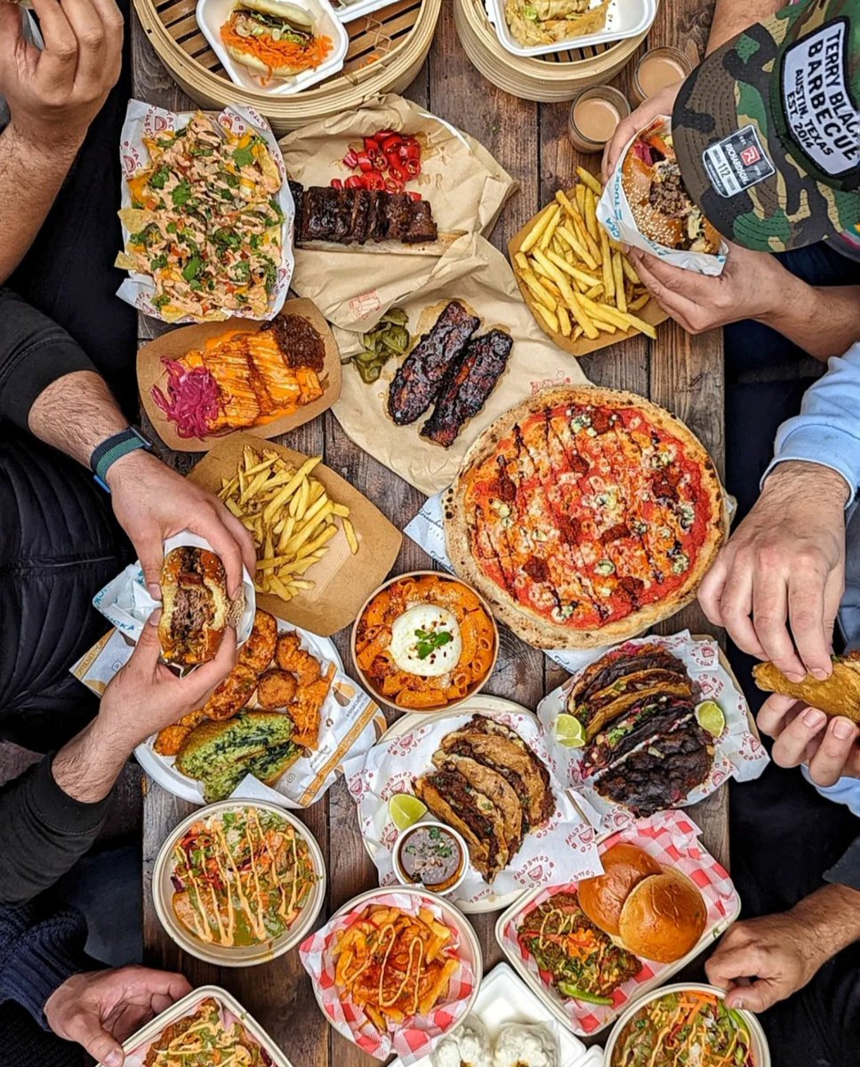RockitLDN's tweet photo. Our big family at @LalalandLdn makes for a fantastic feast, doesn't it? 15 different eateries to choose from, or better yet, combine dishes with... Sounds like a good way to spend the long weekend! 💡 | 📷IG: clerkenwellboyec1 #FeastOnThese #LalalandLondon https://t.co/xYhFuEDfY3