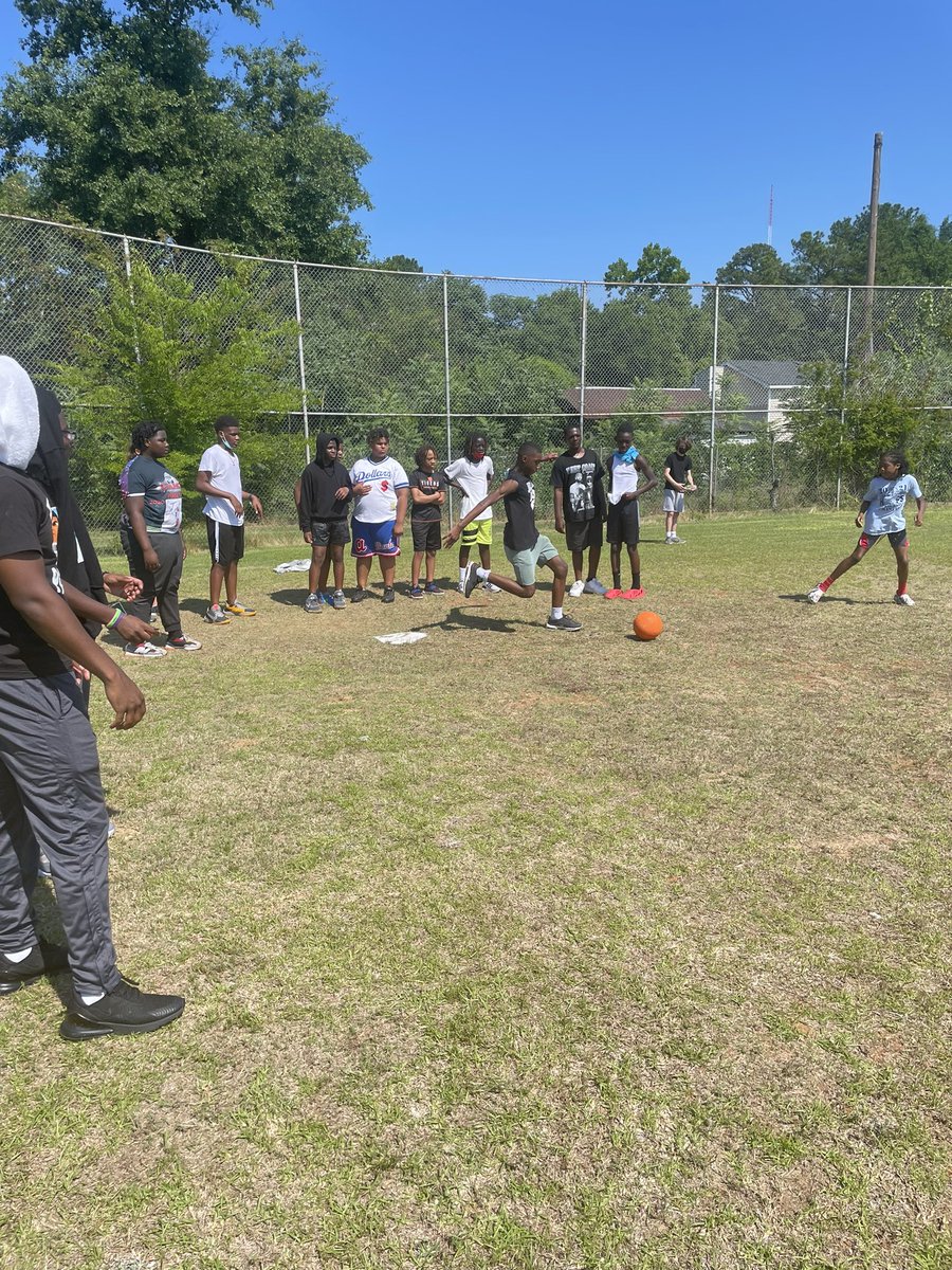 W.G. Sanders Career Magnet tweet media