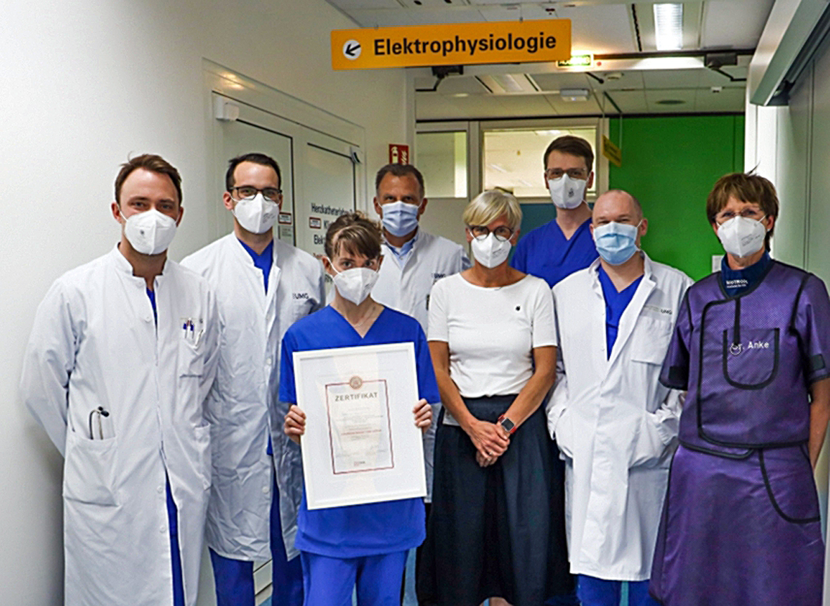 Die Klinik für Kardiologie und Pneumologie im #Herzzentrum der UMG erhält von der <a href="/DGK_org/">Deutsche Gesellschaft für Kardiologie</a> das Zertifikat #VorhofflimmerZentrum. 
Weitere Infos: bit.ly/38Z6aOC