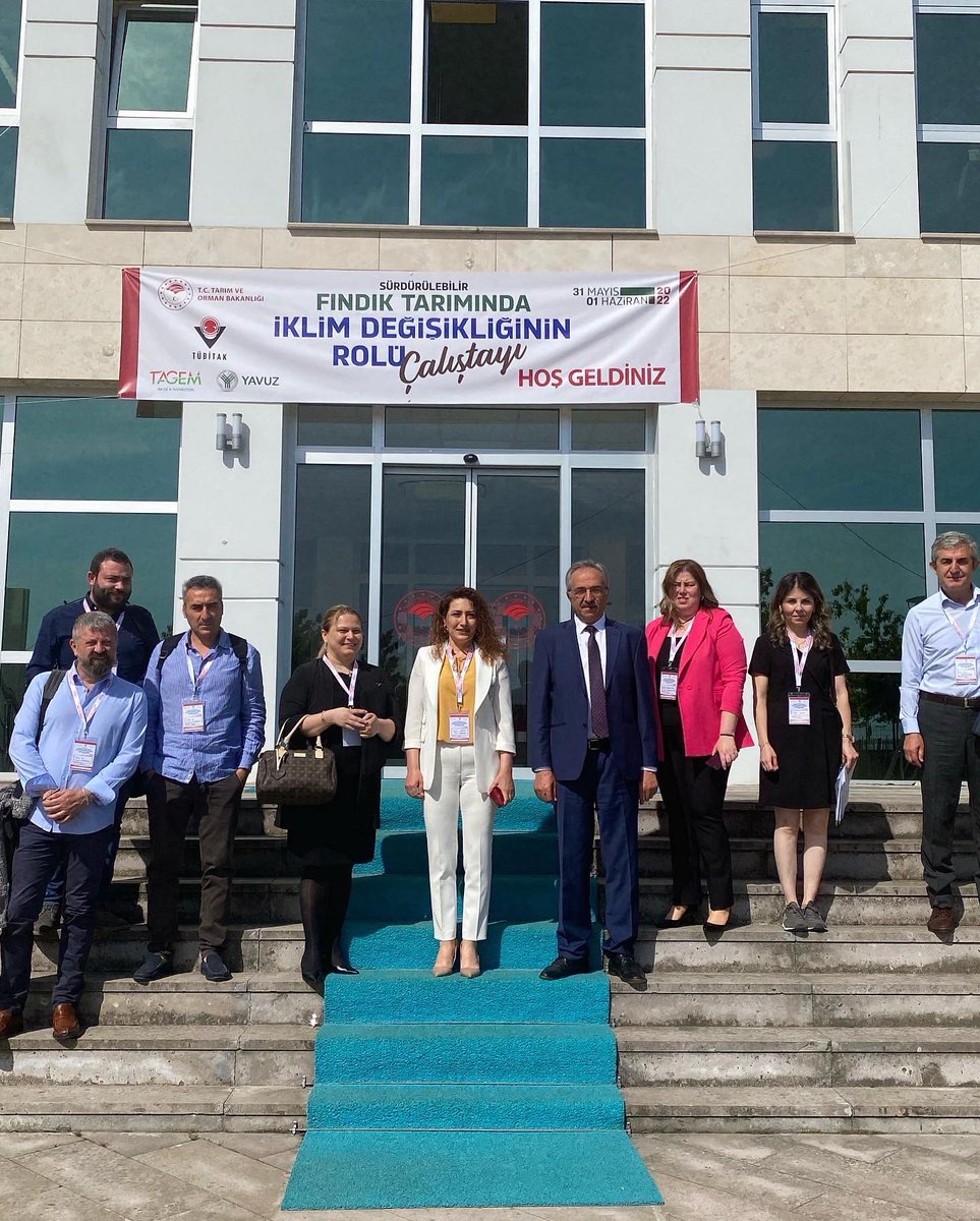 ustaoglubeyza's tweet photo. Fındığın iklim koşullarındaki değişkenlikten nasıl etkilendiği ve gelecekteki durumunu değerlendirdiğimiz İtalyan bilim insanlarının da katıldığı “Sürdürülebilir Fındık Tarımında İklim Değişikliğinin Rolü Çalıştayı”ndayız @TAGEM_ANKARA @FAE_GIRESUN #hazelnut https://t.co/UXCWCcLEey