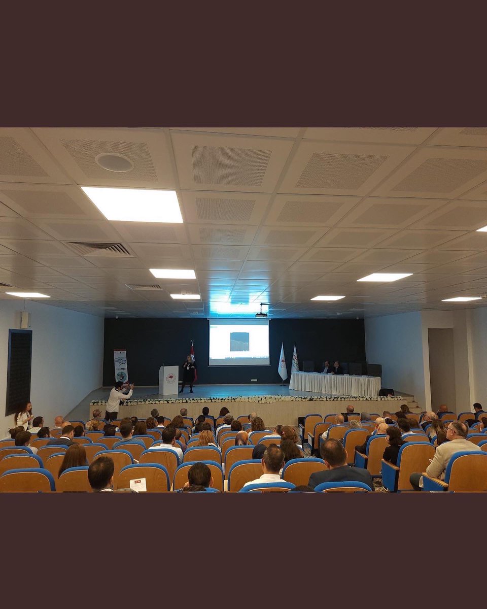 ustaoglubeyza's tweet photo. Fındığın iklim koşullarındaki değişkenlikten nasıl etkilendiği ve gelecekteki durumunu değerlendirdiğimiz İtalyan bilim insanlarının da katıldığı “Sürdürülebilir Fındık Tarımında İklim Değişikliğinin Rolü Çalıştayı”ndayız @TAGEM_ANKARA @FAE_GIRESUN #hazelnut https://t.co/UXCWCcLEey