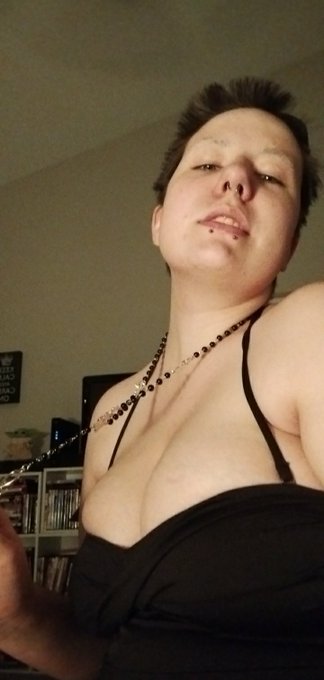 On your knees. https://t.co/d1BD6iaYMl<a href="/tag/queen"class="tags"><span>#queen</span></a><a href="/tag/femdom"class="tags"><span>#femdom</span></a><a href="/tag/findom"class="tags"><span>#findom</span></a><a href="/tag/dom"class="tags"><span>#dom</span></a><a href="/tag/domme"class="tags"><span>#domme</span></a><a href="/tag/femaledom"class="tags"><span>#femaledom</span></a>