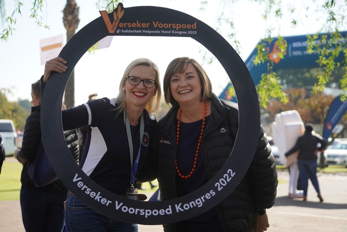 Solhelpendehand tweet media