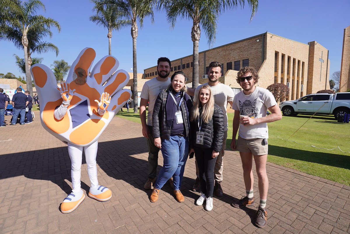 <a href="/solhelpendehand/">Solhelpendehand</a> #versekervoorspoed-kongres 2022! Skakel gerus regstreeks in by ons #mediakonferensie om 12:30. youtube.com/watch?v=XIgdEl… <a href="/solidariteit/">Solidariteit</a> <a href="/SBeweging/">Solidariteit Beweging / Solidarity Movement</a> <a href="/ReneRouxSHH/">Solhelpendehand</a> <a href="/NoethHannes/">Solhelpendehand</a> <a href="/OnsAkademia/">OnsAkademia</a> <a href="/maroelamedia/">Maroela Media</a>