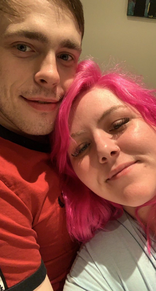 faIlingfxryou's tweet photo. cringe but I can’t put into words how good life has been recently 💓 forever grateful for the best boyfriend and best friends a girl could ever have https://t.co/nzXFjXQFQH