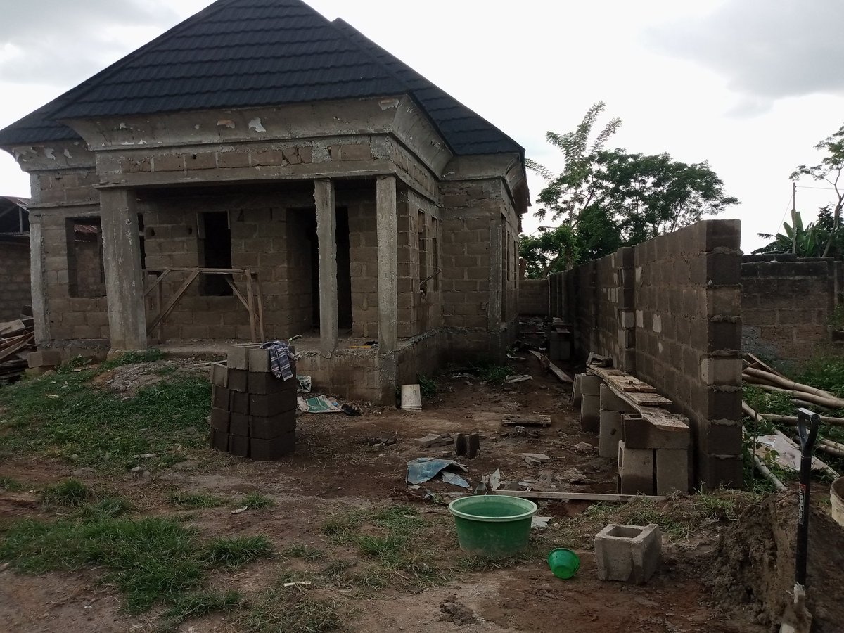 RossoStructures's tweet photo. #WorkExhibition #OsunHomes
Move closer to witness art and engineering with creativity and innovation
#Rossomatics #Rossoneering #RossoStructures #Osun https://t.co/MfLigj0xkD