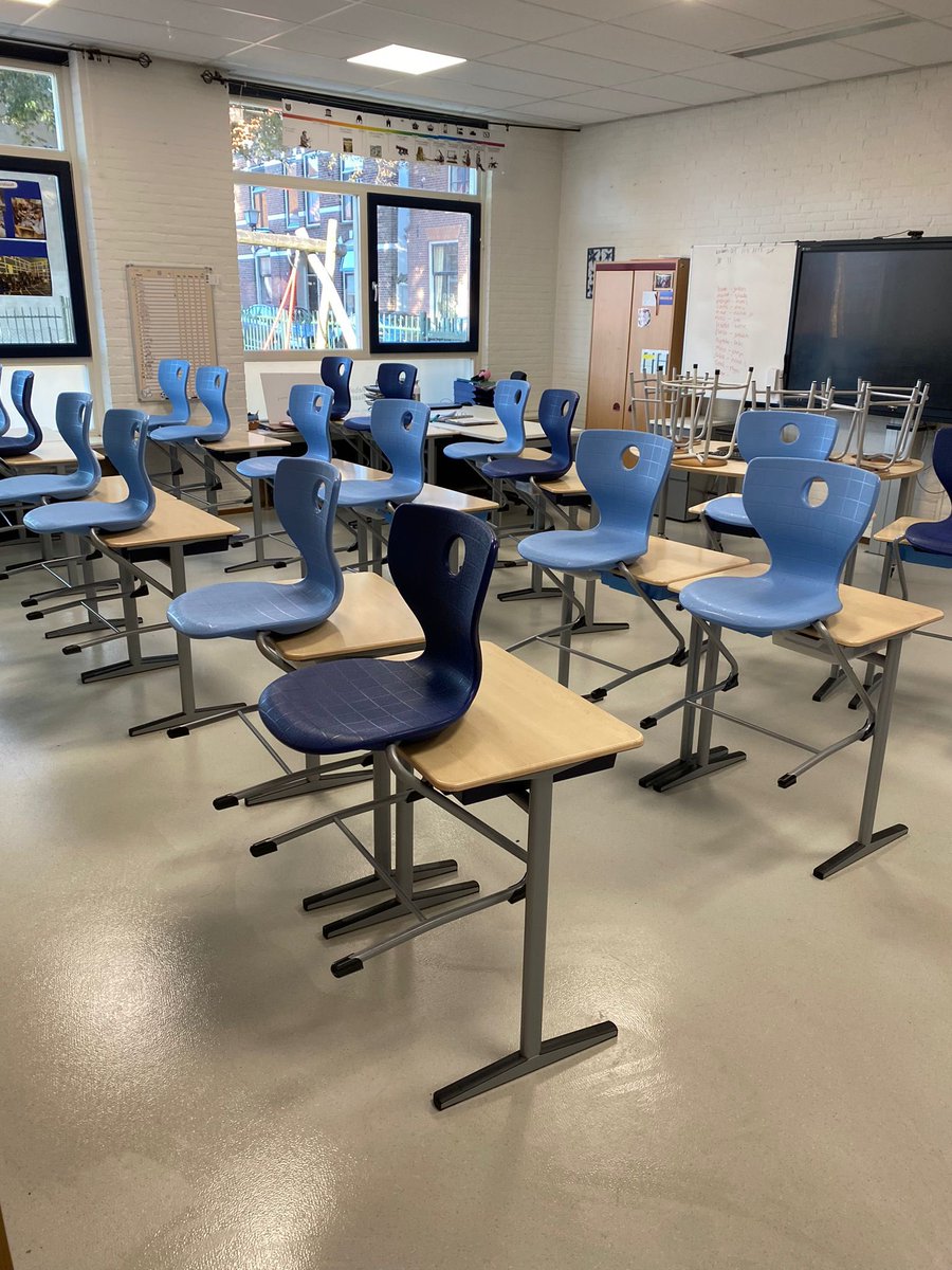 Gisteren gestart met schoonmaakonderhoud op de Rehoboth school te Naarden! Mooie locatie, goede medewerkers! Juffen, meesters en kinderen blij maken in een dagelijks schone omgeving.