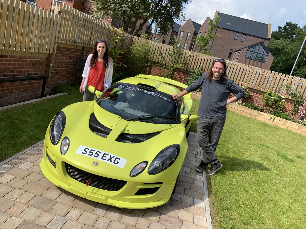 tonyadamspr's tweet photo. Lotus off to a new home, Zoe Shearman collects the MWR Exige before heading North! Soon to be seen out on the hills again. @hdlcc @MidlandHillcli1 @shelsleywalsh #LotusExige @sazboz @Speedeventer #fastlady https://t.co/QfzRic8DLb