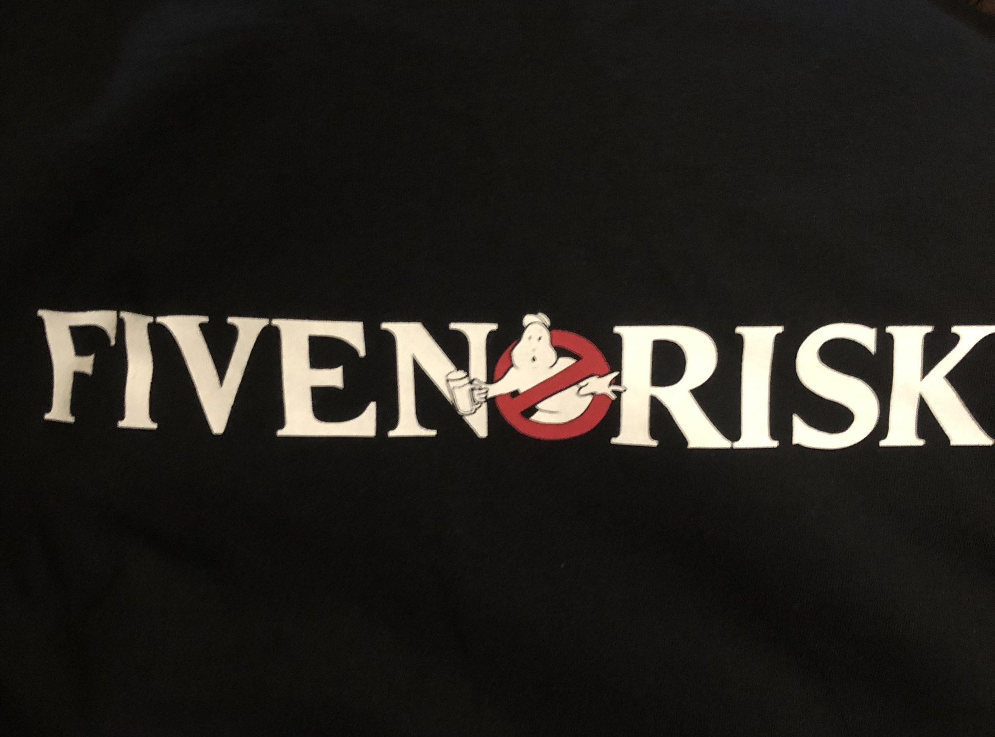 Five No Risk Tシャツ始めました 友人のプリント工場が多忙で 数枚だけ無理言って作って頂きました ゴーストバスターズのマークパロディ下手なりに手描きしたやつで 手に取って頂けると嬉しいす 因みに超有名アーティストの マネージャーに見せたところ もし