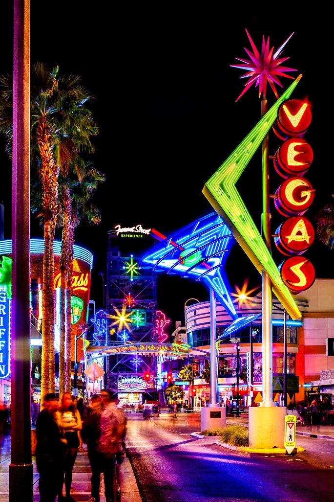 RVABORebeka's tweet photo. #StandWithTheMinorFamily
#KinnPorscheTheseries
Your Vegas :             My Vegas : https://t.co/vVZNFMYxF3