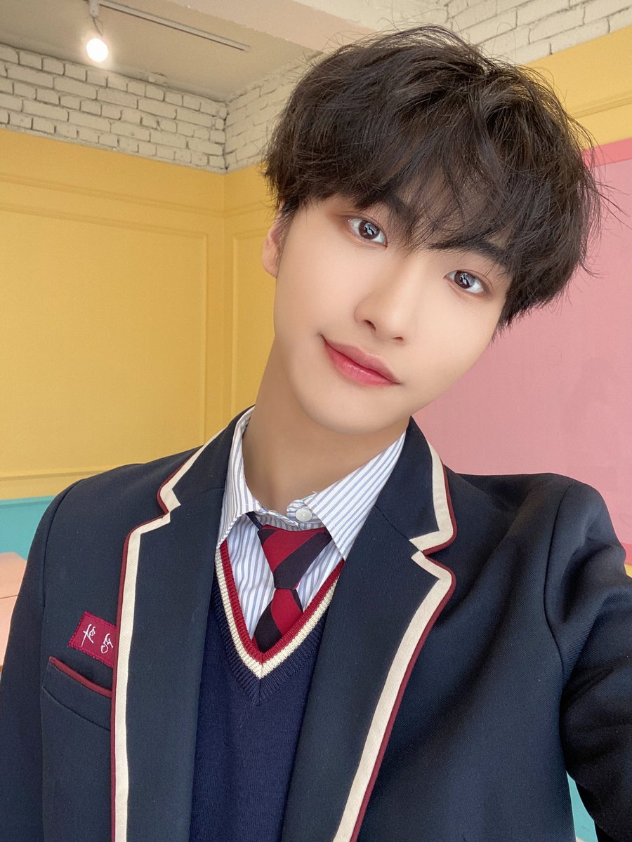 ateezpiratetr's tweet photo. [📷] ATEEZ(에이티즈) MARS ASMR #4 Kamera Arkası Fotoğrafı
⠀
Seonghwa'nın 4. ses içeriği karşınızda!
TEEZ Lisesi'nin sesi!🏫
Müdür Seonghwa ile beraber Dilettante* (Amatör) Kulübü'ne katılma şartı olarak ATEEZ için sevginiz yeterli.🥰
⠀
#MARSASMR #ATEEZ #에이티즈 #성화 #SEONGHWA https://t.co/0mJBMLpd9g