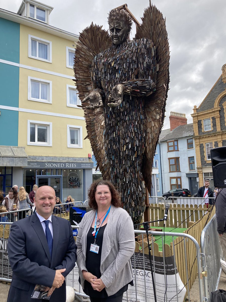 Diolch to <a href="/DPOPCC/">Com|Dyfed-Powys</a> for inviting us to the launch of the #KnifeAngel in #Aberystwyth. Made of confiscated, crime and amnesty knives, it stands as a monument against violence and aggression. Fantastic event, we look forward to being further involved this month