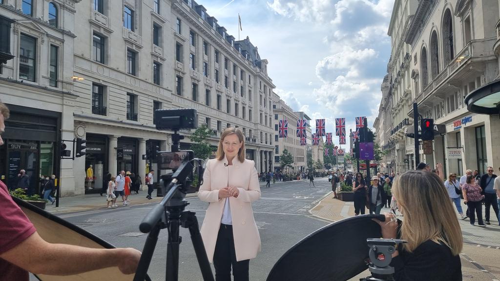 Olly Barratt tweet media