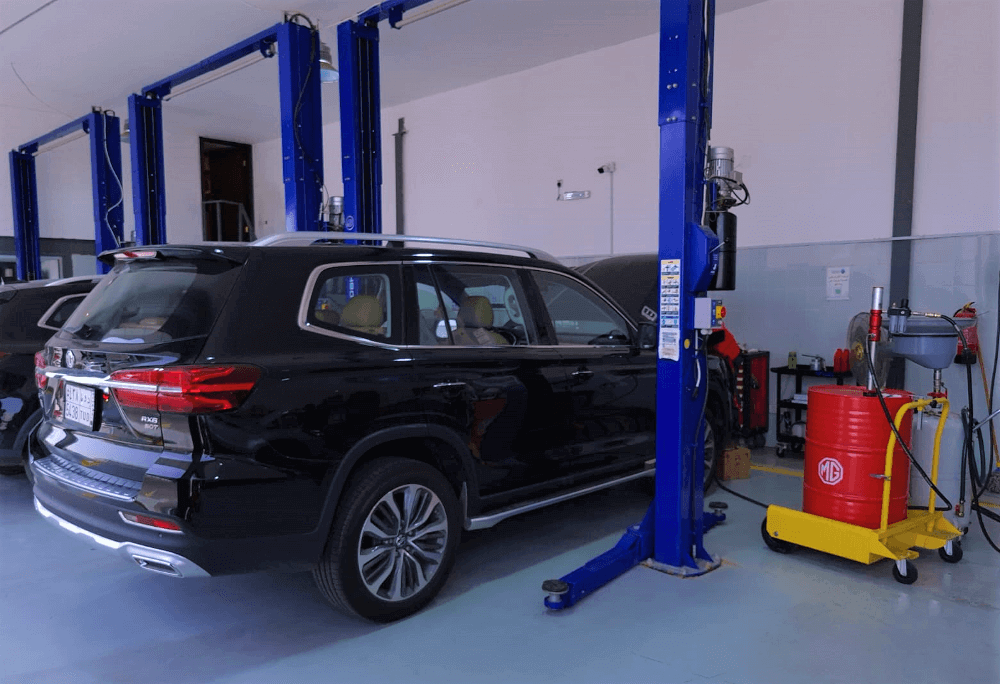 SaudiGear's tweet image. MG Saudi Arabia opens its New Express Service Center in Jeddah Taajeer Group, the exclusive distributor... 
#Jeddah #MG #New_Express #Service_Center #MG #News #Reports 
saudigears.com/mg-saudi-arabi…