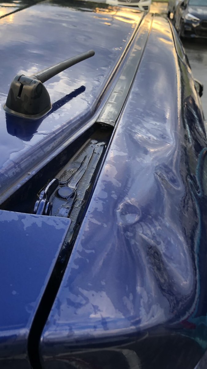 デカ過ぎでしょ ゲリラ豪雨でまさかのゴルフボール並の雹が降ってきて車ボコボコの無惨な事態に Togetter デカ過ぎでしょ ゲリラ豪雨でまさかのゴルフボール並の雹が降ってきて車ボコボコの無惨な事態に Togetter