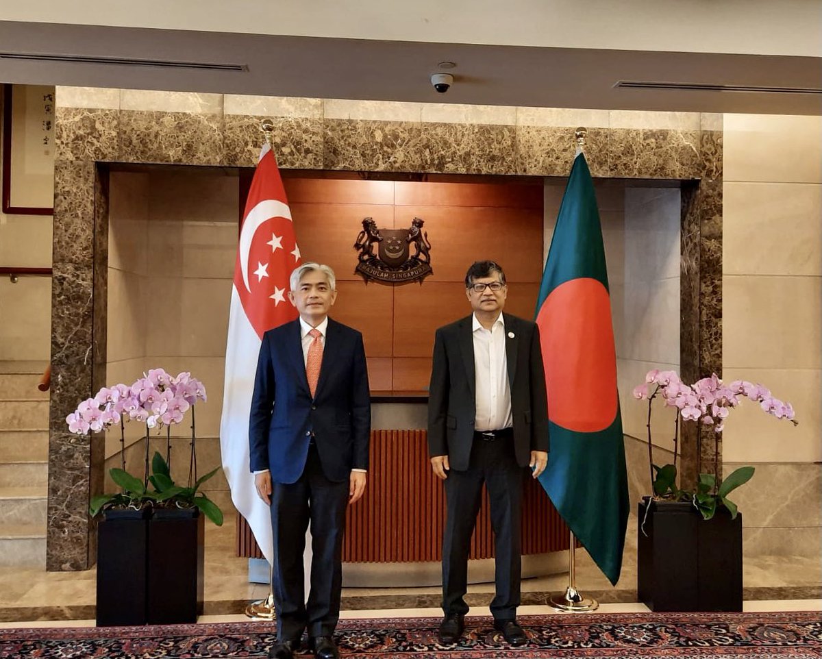 I am delighted to meet my Singaporean counterpart, Permanent Secretary for Foreign Affairs H.E. Albert Chua at Ministry of Foreign Affairs of Singapore a while ago. We touched upon the full range of bilateral issues between 🇧🇩 and 🇸🇬.