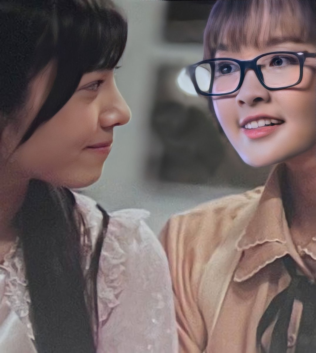 PingPhorestFC's tweet photo. 🧀 จริง ๆ แล้ว ปิ๊งจะแสดงเรื่อง Cheese Sister กับคนิ้งแหละ แต่กลัวว่าฟ้าจะผ่ากองถ่าย ก็เลยเลือกพี่มาร์มิ้งค์แสดงแทนนั่นเอง 🌚🌚🌚 https://t.co/FDFRqpVFeS