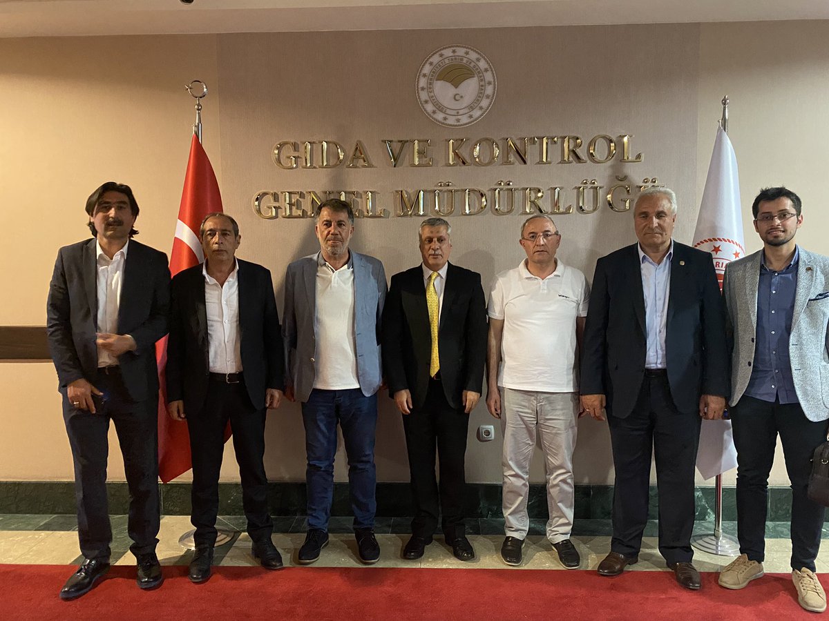 cezmiergl's tweet photo. Tarım ve Orman Bakanlığı Gıda ve Kontrol Genel Müdür Yrd. Eleşkirtli hemşehrimiz Yunus Bayram’ı İl başkanımız ve belediye başkanlarımızla ziyaret ettik. 
Genel müdürümüze yakın ilgilerinden dolayı teşekkür ediyorum. @haliloz04 @ramazan_yakut04 @duru_baskan @ismettas04 @ https://t.co/4mNHIeldt9