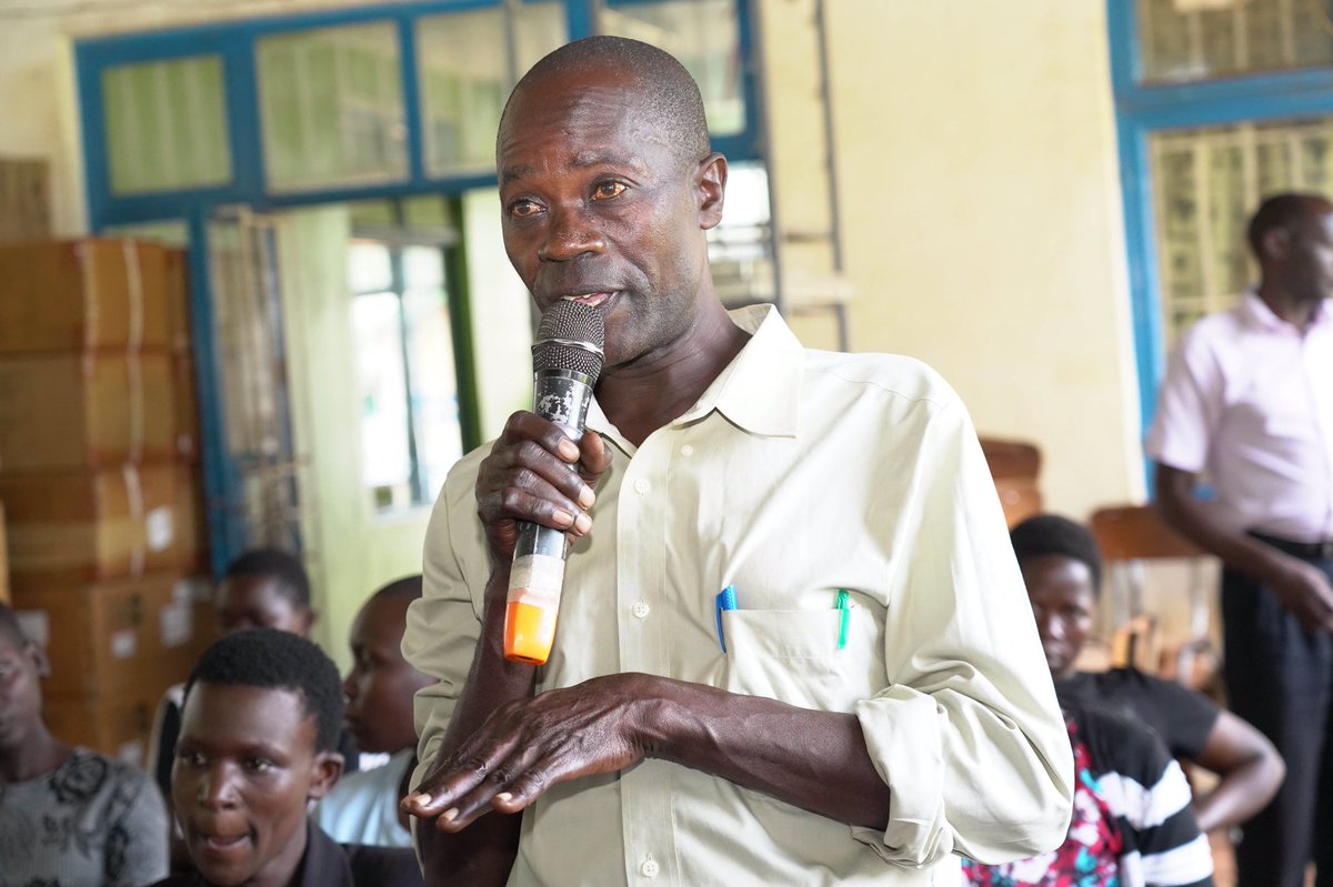 uyahf1's tweet photo. At the #YouthParliament we are also  joined by Mr. Odoi Richard, the municipal inspector of schools #Tororo, the @RHUganda branch incharge Mr.Gogo Syrus, health workers from several health facilities, VHTs &amp; peer educators. #MyHealthMyBodyMyRights https://t.co/DaEn2vTinS