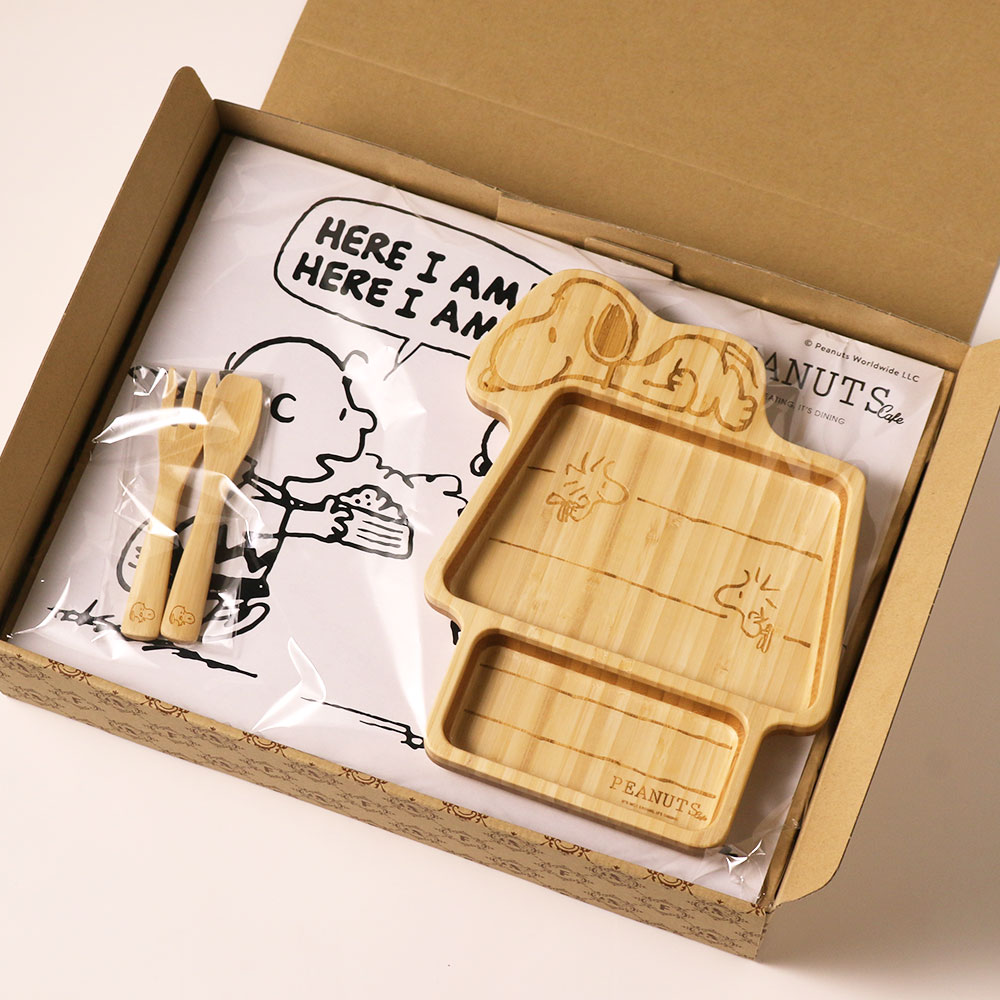 funfam_YASUYO's tweet photo. スヌーピーのぬりえ付きバンブープレート限定セット
が発売されています!
商品は、「PEANUTS Cafe 大阪」と
peanutscafeオンラインショップのみでの販売となります。
https://t.co/tgiFQegsYx
#funfam
#snoopy
#bambooplate
#bamboo
#peanuts
#peanutscafe https://t.co/QnvTdbLoeS