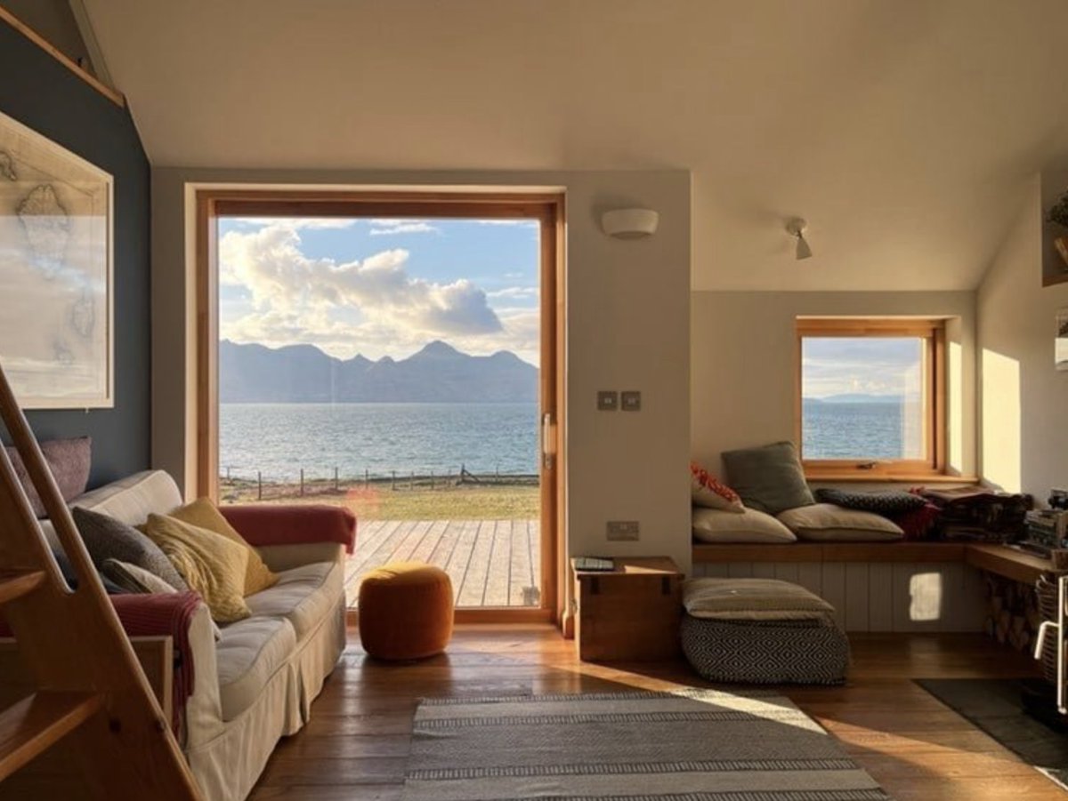 Eigg Time tweet media