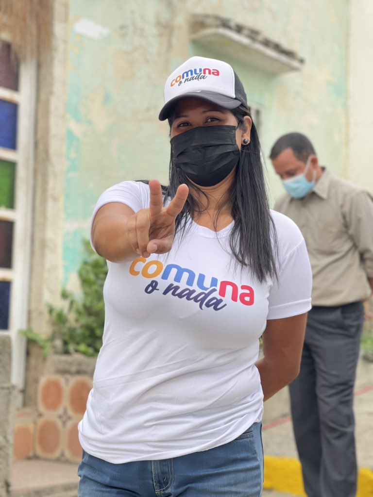 Feliz jueves compañeros ☕ Comuna o nada #VenezuelaComunal <a href="/JVRO1404/">Vanessa Rodríguez</a> <a href="/IsabelTeresaSu4/">💫 @suarezisabelt 💫</a> <a href="/mairimharry1/">Soy Irreverente</a> <a href="/Titomara4/">Titomara🌐</a> <a href="/edel09047991/">Soy yo</a>