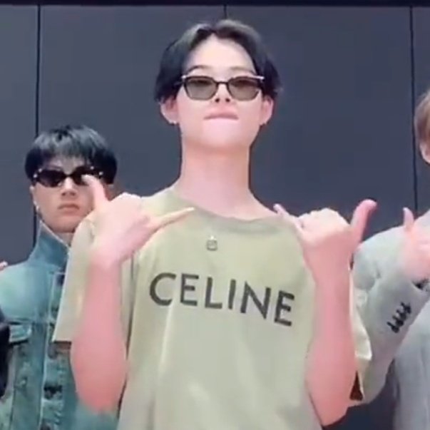 R (@nocontextni_ki) on Twitter photo 