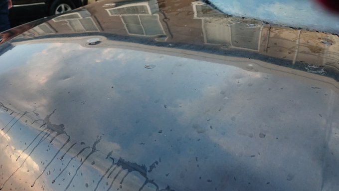 動画 埼玉北部で巨大な雹 ひょう が家屋や車を直撃 とんでもなくデカい雹 車ボコボコ まとめダネ