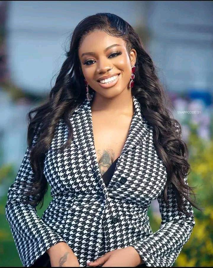 dachubbygirl's tweet photo. Oh how I just love you❤
It's not easy to be consistent and to hold a grip of where you are. You have come a long way!
I am proud of you 💐 

Kings are coming to the brightness of your light ✨ 

#BBNaijaReunion #AngelJBSmith https://t.co/eUEdCUMebp