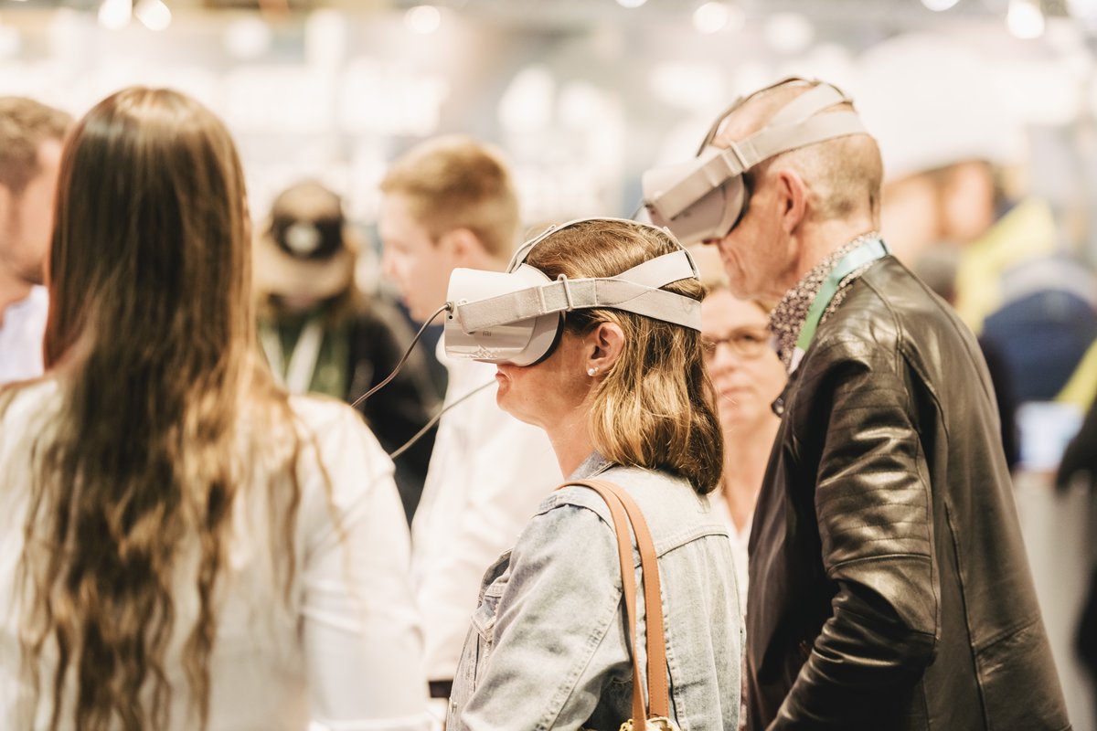 ASS_Exhibition's tweet photo. Hier sehen Sie noch ein paar Messe Highlights. Besucher können neuste Arbeitssicherheit, moderne Gesundheitsschutz und innovative Berufsbekleidung am eigenen Leib erleben. 🦺

#arbeitssicherheit #Gesundheitsschutz #betrieblichesgesundheitsmanagement #SGAS #weiterbildung https://t.co/WrqroKWpb2