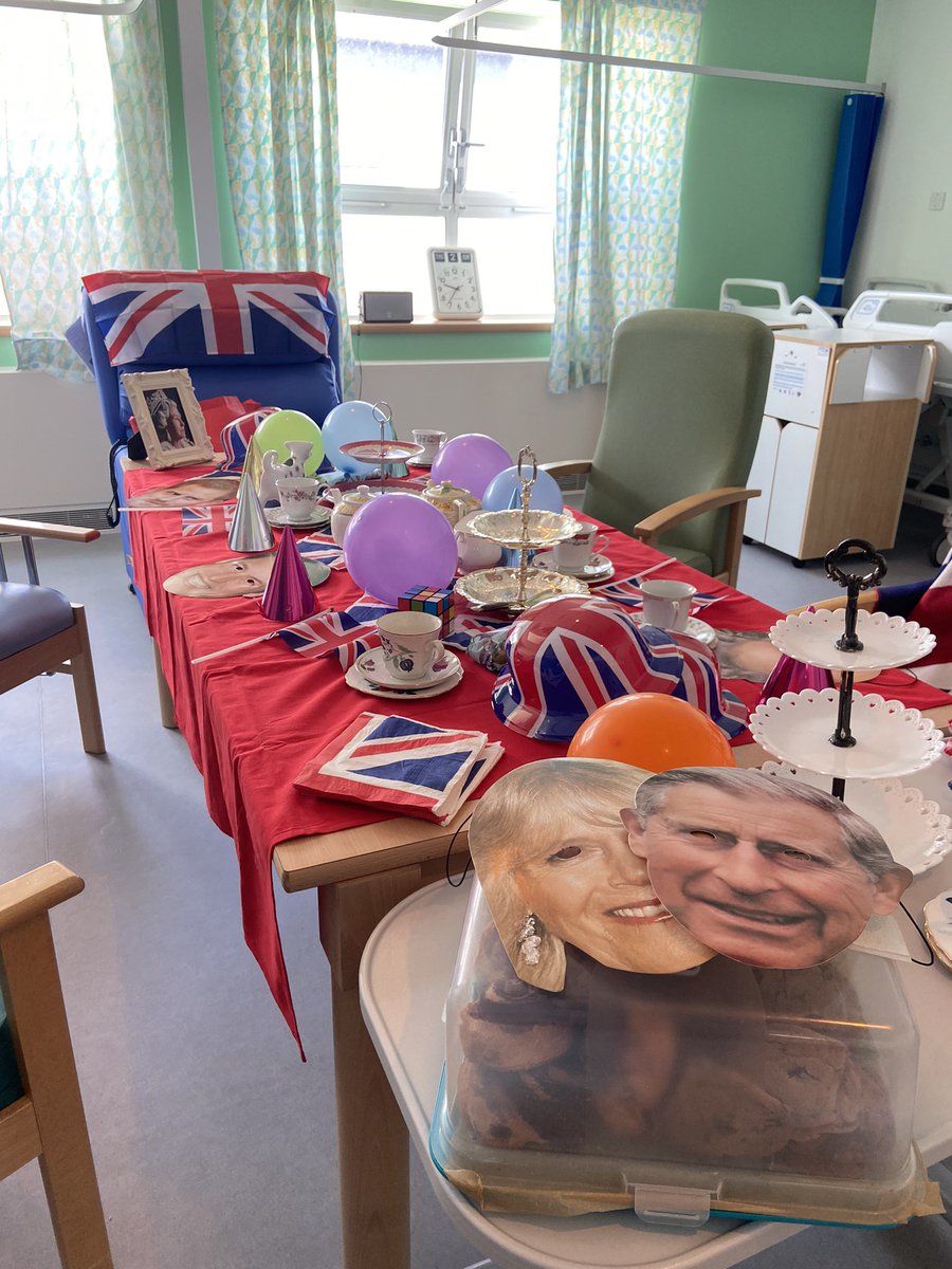 KateWood_31's tweet photo. Ward 25 Jubilee Party all set up ready for a perfect afternoon tea for our patients at @QEGateshead
A huge thanks to our activities co-ordination Lindsey. All patients are waving their flags and very excited to dig into all the cakes. @carlzsinc @gateshead #JubileeWeekend #HM70 https://t.co/IpWOvZ7xtN