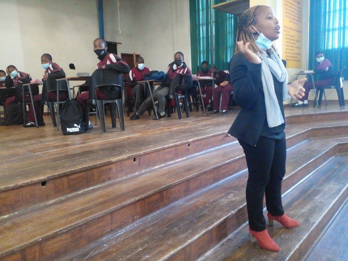 GCIS_KZN's tweet image. GCIS in partnership with Lifeline engaged with learners in Ixopo Little Flower Combined School. Bullying, Cyberbullying, Rape, Teenage pregnancy GBV, Child abuse were some of the issues discussed.
#ChildProtectionWeek2022