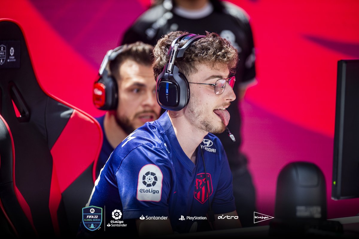 .<a href="/AndoniiPM/">Andoni</a> 😛

#eLaLigaSantander @esportslaliga | <a href="/Hara_Amoros/">Hara Amorós</a> 📸